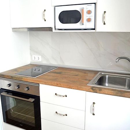 Apartamento En Centro De Ferrol Luaran gambar