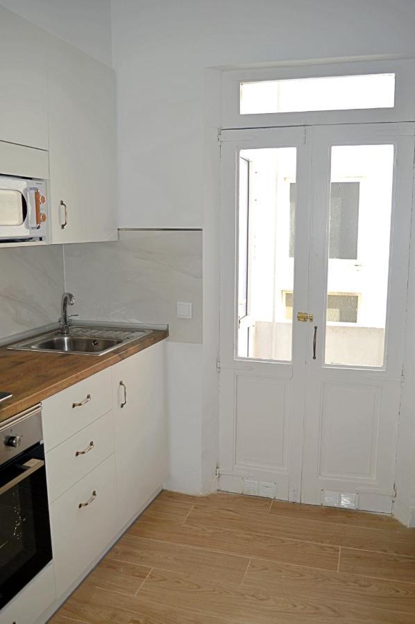 Apartamento En Centro De Ferrol Luaran gambar