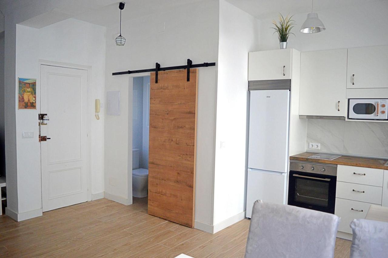 Apartamento En Centro De Ferrol Luaran gambar