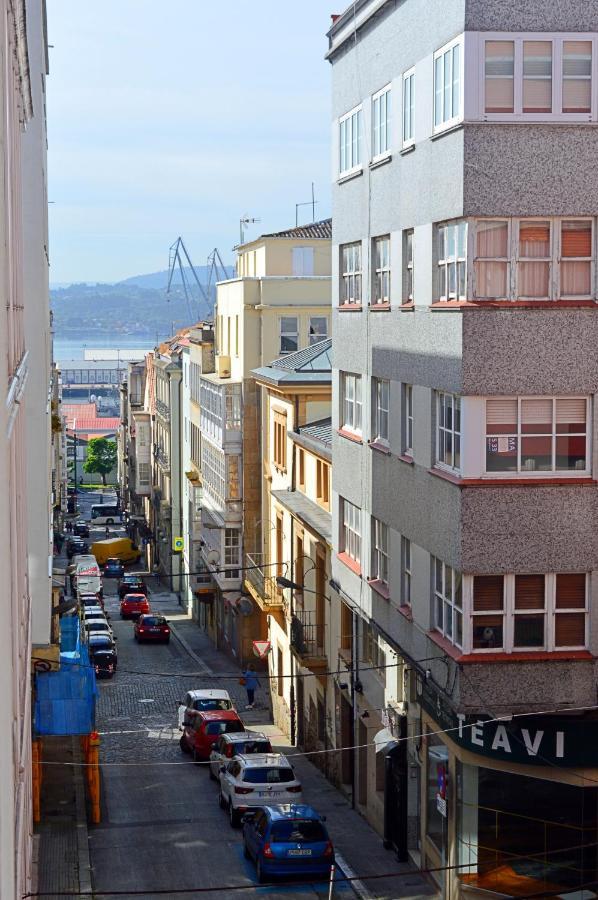 Apartamento En Centro De Ferrol Luaran gambar