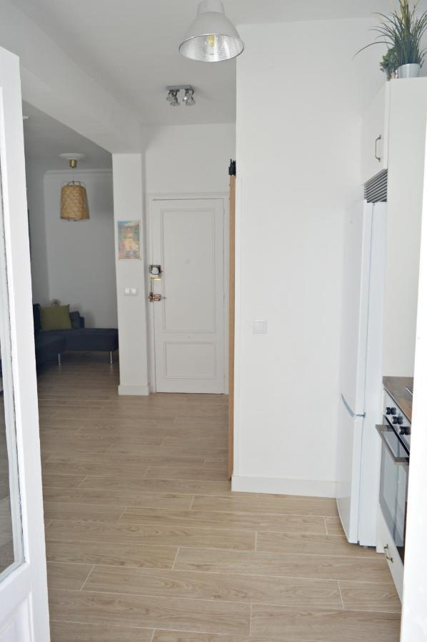 Apartamento En Centro De Ferrol Luaran gambar