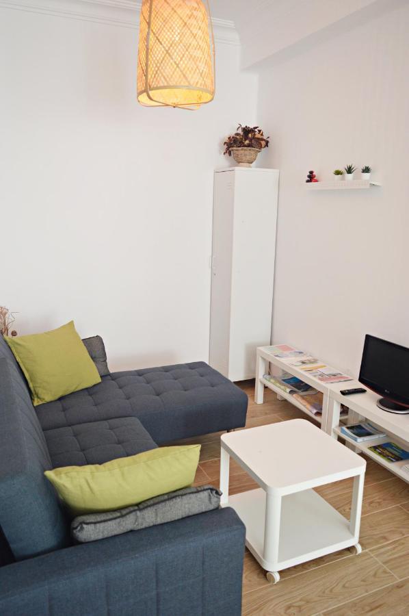 Apartamento En Centro De Ferrol Luaran gambar