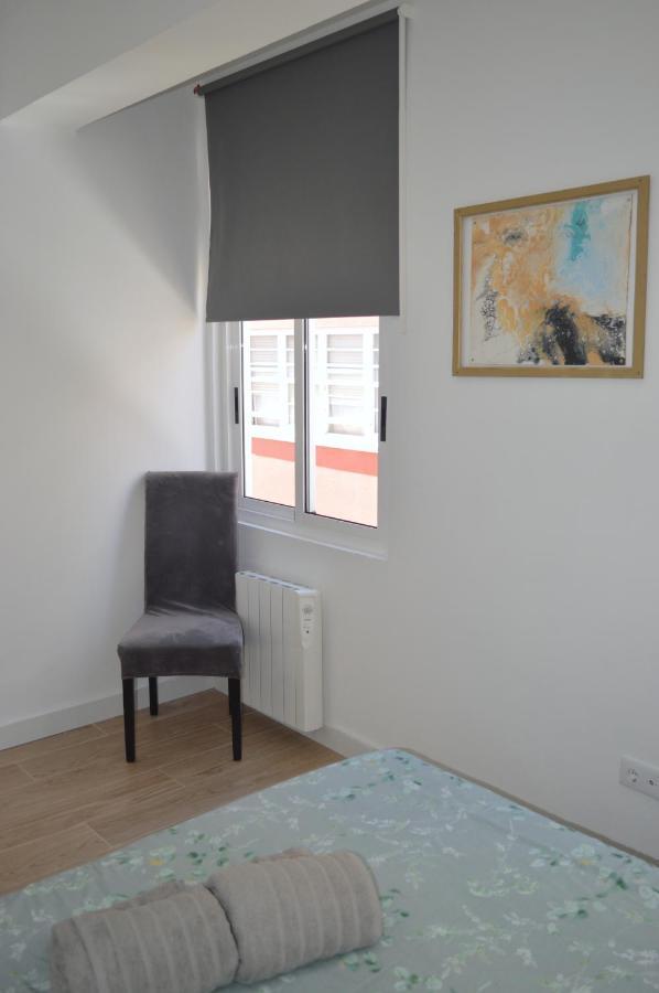 Apartamento En Centro De Ferrol Luaran gambar