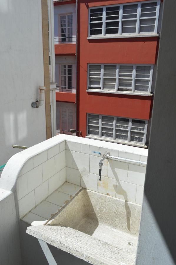 Apartamento En Centro De Ferrol Luaran gambar